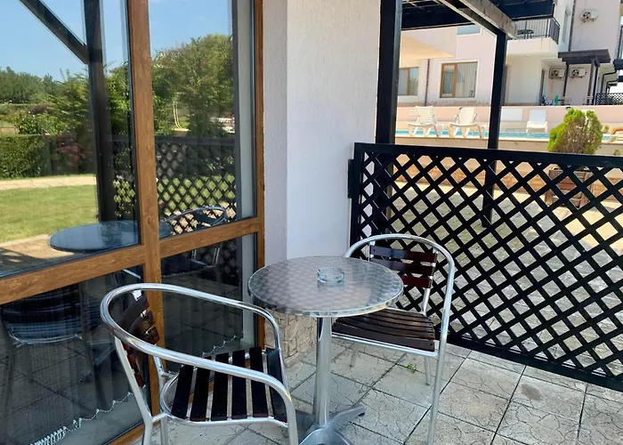 Sunrise アパート *