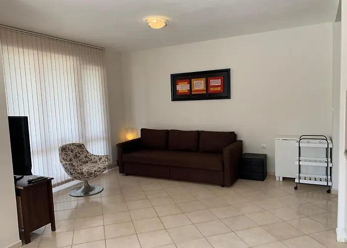 Sunrise アパート *