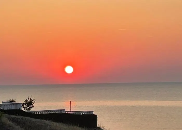 Sunrise アパート