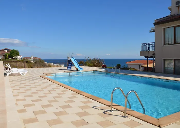 Sunrise アパート *